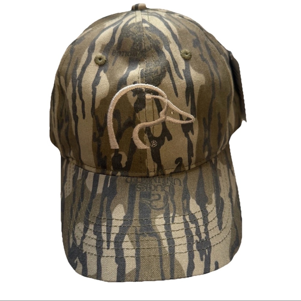 Ducks Unlimited Hat Cap Mens Green Camo Adjustable Strap Mossy Oak Outdoors